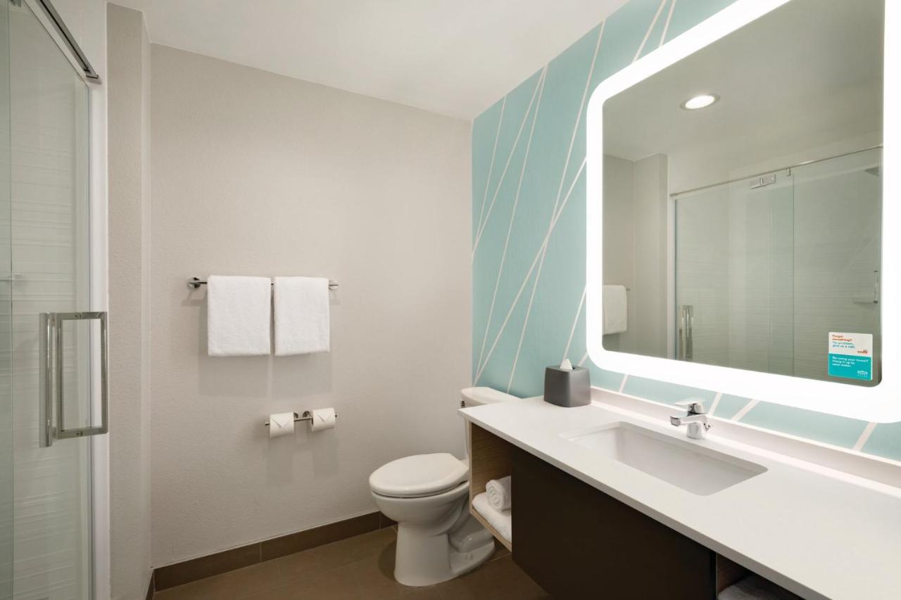 Avid Hotels Elkhart North By Ihg Bagian luar foto
